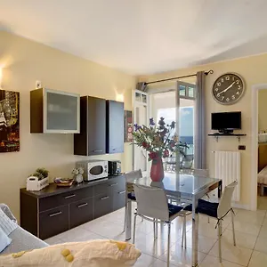 Casa Miradore 600 Mt Dal Mare Apartment Imperia