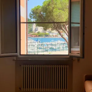 https://la-cicala.hotelitalianriviera.com