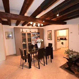 Do Pozzi Apartment
