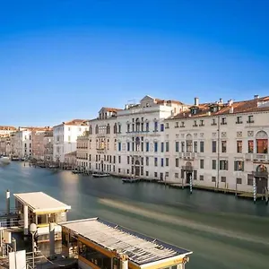 Apartment Mocenigo Grand Canal Luxury, Venedig