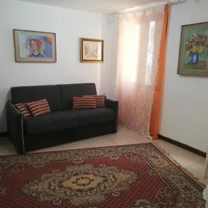 Charme Holidays Apartment