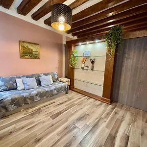 emmas-house.hotelslidodijesolo.com/
