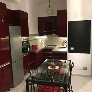 https://accogliente-bilocale.italymilanhotels.net